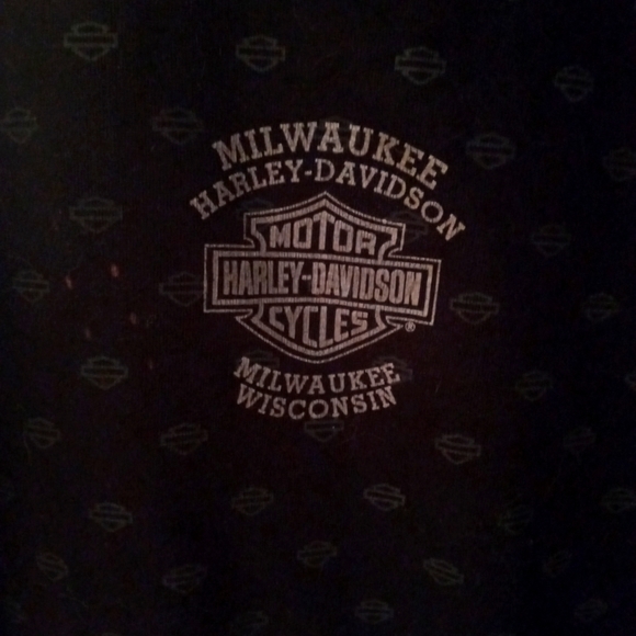 Sweatshirt - Picture 2 of 2